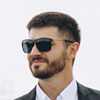 empresario recomendando pulseiras de identificação ID-Pulseiras